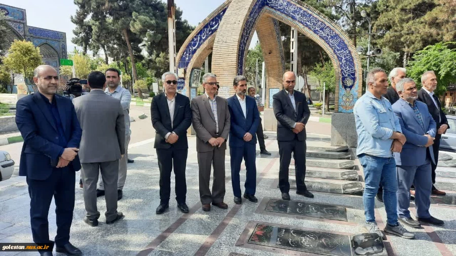 آیین عطرافشانی گلزار شهدای قیام پنجم آذر گرگان به مناسبت 20 فروردین سالروز شهادت سید مرتضی آوینی و روز هنرهای انقلاب اسلامی
 4